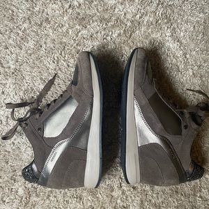 Great condition Geox fancy-healed gym shoes.